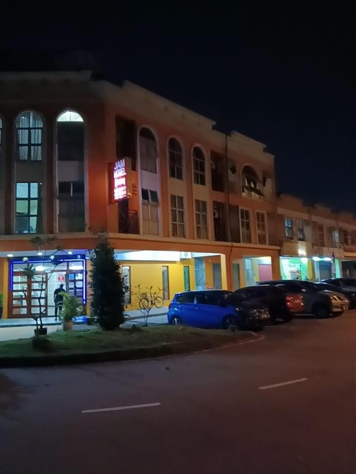 Jam Hotel Kota Warisan Sepang @ Erl Salak Tinggi, Klia 1-2 & F1 Exterior foto